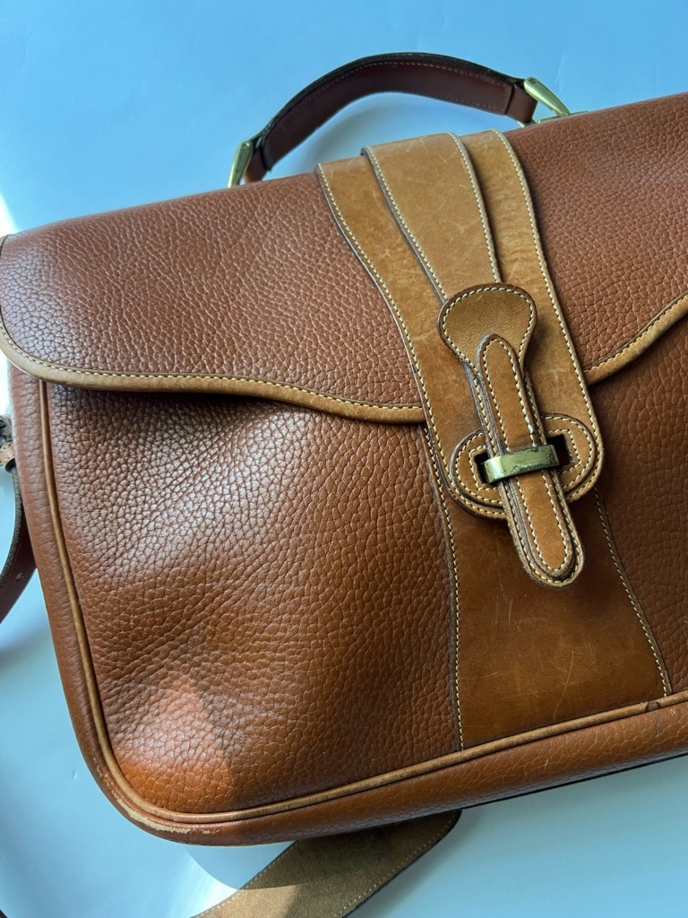 Dooney & Bourke Cognac Leather Messenger Bag - Classic Briefcase Style - Picture 10 of 10